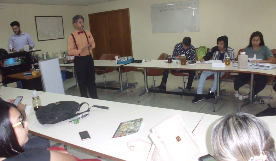 Fidel Barrios inició ciclo de cursos de coctelería en la Cámara de Comercio